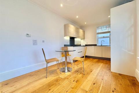 2 bedroom apartment to rent, Mount Mews, Hampton, TW12