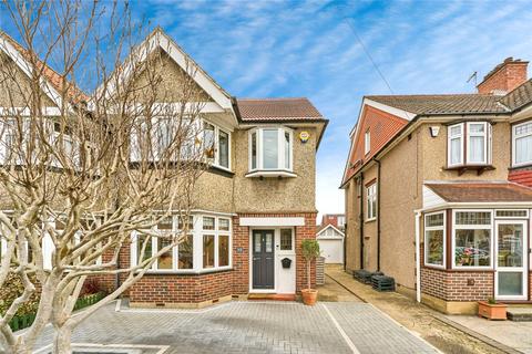 4 bedroom semi-detached house to rent, Melrose Avenue, Twickenham, TW2