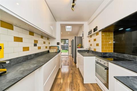 4 bedroom semi-detached house to rent, Melrose Avenue, Twickenham, TW2