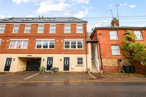 4 bedroom end of terrace house for sale, Brighton Road, Godalming, Surrey, GU7