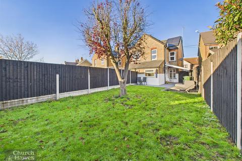3 bedroom semi-detached house for sale, Crescent Road, Heybridge