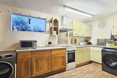 2 bedroom semi-detached house to rent, Stanwell Road, Horton, Slough, Berkshire, SL3