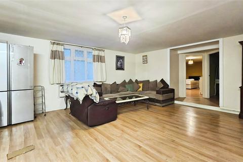 2 bedroom semi-detached house to rent, Stanwell Road, Horton, Slough, Berkshire, SL3