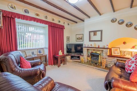 2 bedroom semi-detached house for sale, Bracken Close, Long Eaton, Nottingham, Derbyshire, NG10