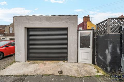 undefined, Manchester Road, Swindon, SN1