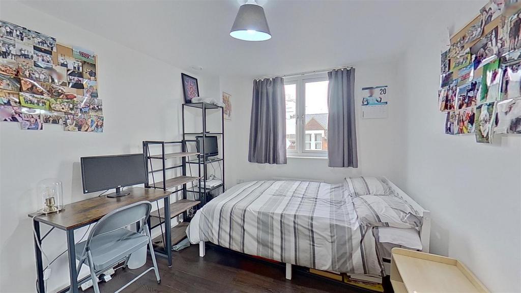 134-Garratt-Lane-Wandsworth-SW18-01192025 193738.j