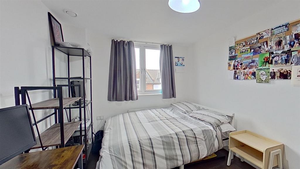 134-Garratt-Lane-Wandsworth-SW18-01192025 193750.j