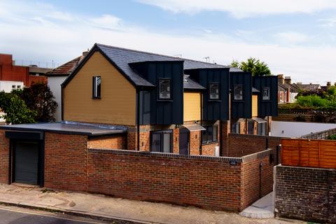 undefined, Vale Road, Portslade, Brighton, East Sussex, BN41