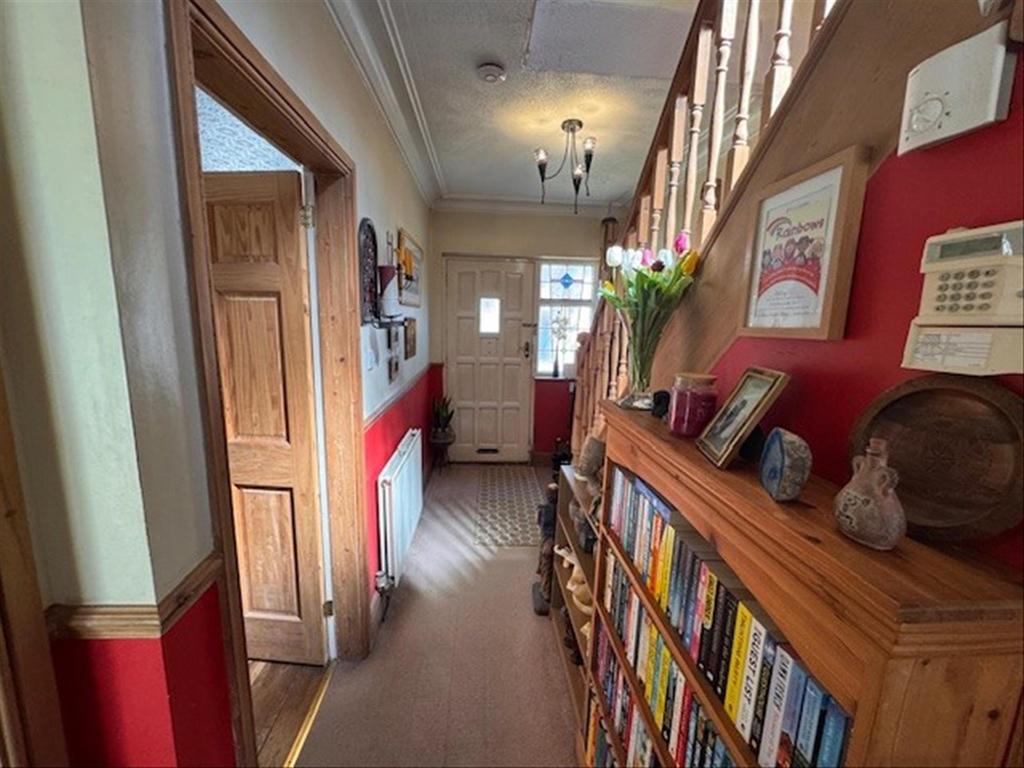 Hallway Hawthorn