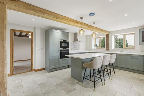 5 bedroom detached house for sale, East Church Street, Norwich NR16