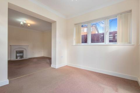 2 bedroom bungalow for sale, Reeders Croft Chilwell, Beeston, Nottingham, Nottinghamshire, NG9