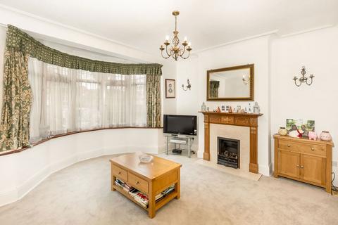 4 bedroom semi-detached house for sale, Woodford Road, London E18