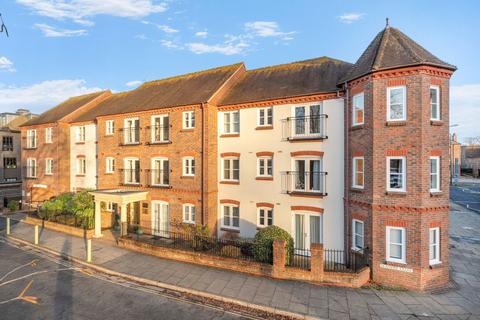 2 bedroom retirement property for sale, Deanery Close, Chichester, PO19