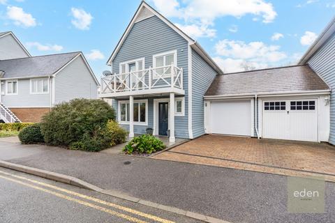 Poynder Drive, Snodland, ME6