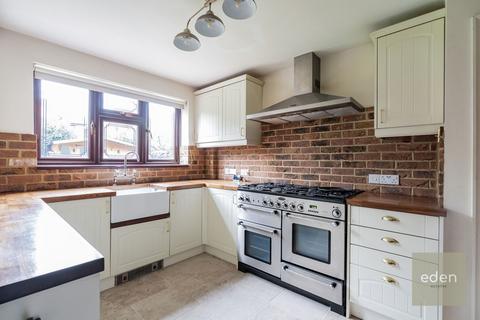 5 bedroom detached house for sale, Macaulay Close, Larkfield, ME20
