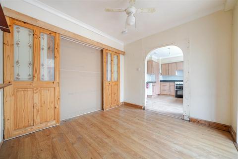 3 bedroom semi-detached house for sale, Hampshire Drive, Maidstone