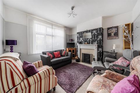 3 bedroom semi-detached house for sale, Hartnup Street, Maidstone