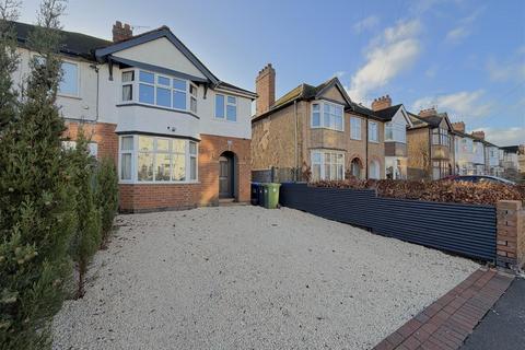 3 bedroom house for sale, Cape Road, Warwick