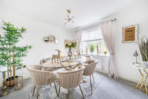 4 bedroom detached house for sale, Blenheim Place, Headcorn