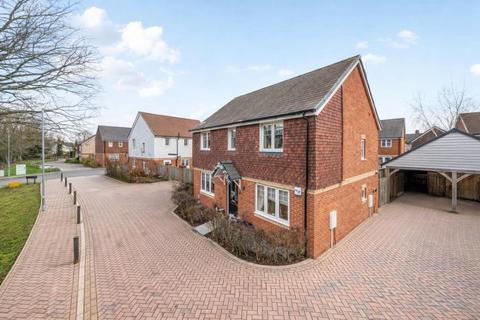 4 bedroom detached house for sale, Blenheim Place, Headcorn