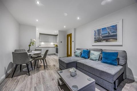 2 bedroom house for sale, South Parade, Southsea PO4