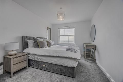 2 bedroom house for sale, South Parade, Southsea PO4