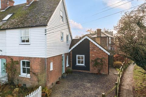 3 bedroom end of terrace house for sale, Moat Road, Headcorn, Ashford
