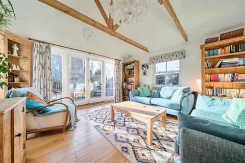 3 bedroom end of terrace house for sale, Moat Road, Headcorn, Ashford