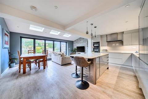 5 bedroom detached house for sale, Fitzwilliam Road, Bearsted