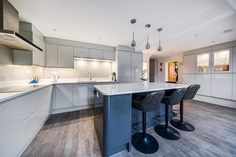 5 bedroom detached house for sale, Fitzwilliam Road, Bearsted