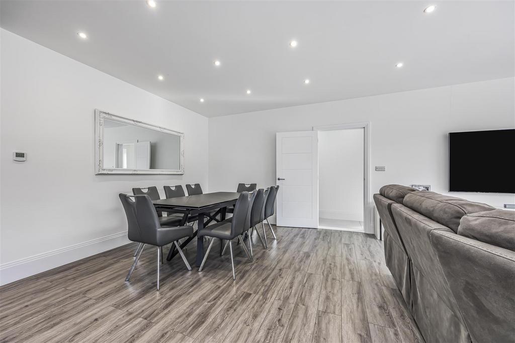 31 Lovedean Lane, Waterlooville-Portico Marketing-S