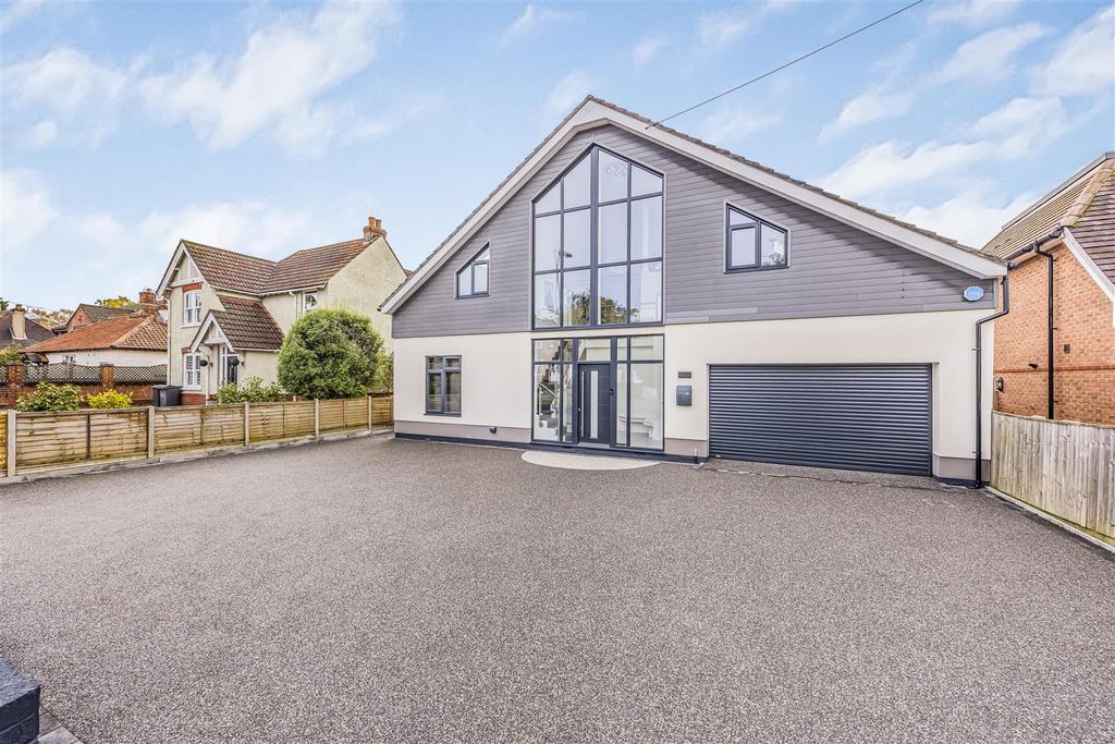 31 Lovedean Lane, Waterlooville-Portico Marketing-S