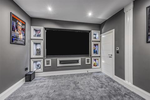 5 bedroom detached house for sale, Lovedean Lane, Waterlooville PO8