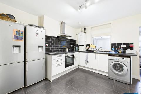 6 bedroom end of terrace house for sale, Lowther Road, Doncaster, South Yorkshire, DN1