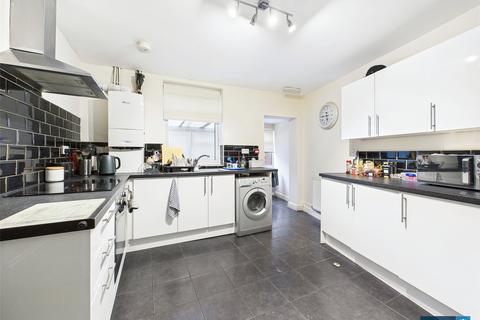 6 bedroom end of terrace house for sale, Lowther Road, Doncaster, South Yorkshire, DN1