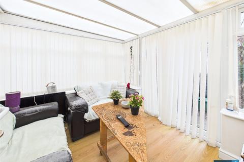 6 bedroom end of terrace house for sale, Lowther Road, Doncaster, South Yorkshire, DN1