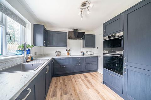 4 bedroom detached house for sale, Webbs Farm Close, Whitchurch, RG28 7RQ