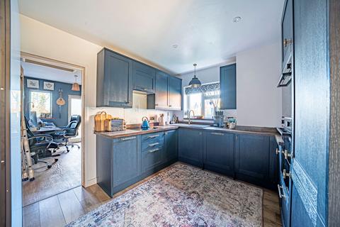 3 bedroom semi-detached house for sale, Fairfield, Whitchurch, RG28 7ET