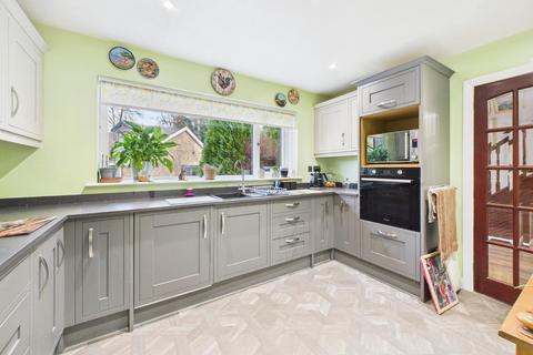 4 bedroom detached house for sale, Longwood Avenue, Bingley, BD16 2RX