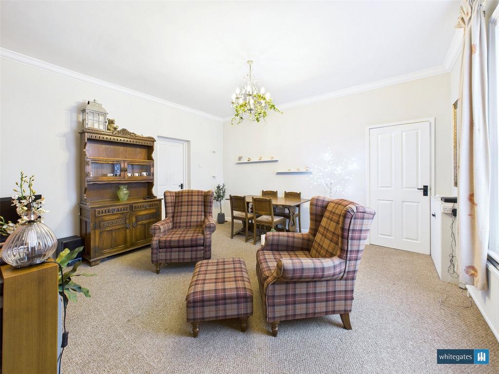 Living/Dining Room
