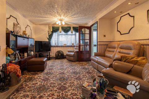 3 bedroom terraced house for sale, Woolmer Green, Basildon SS15