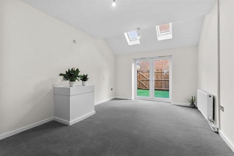 2 bedroom end of terrace house for sale, Old Milverton Road, Leamington Spa