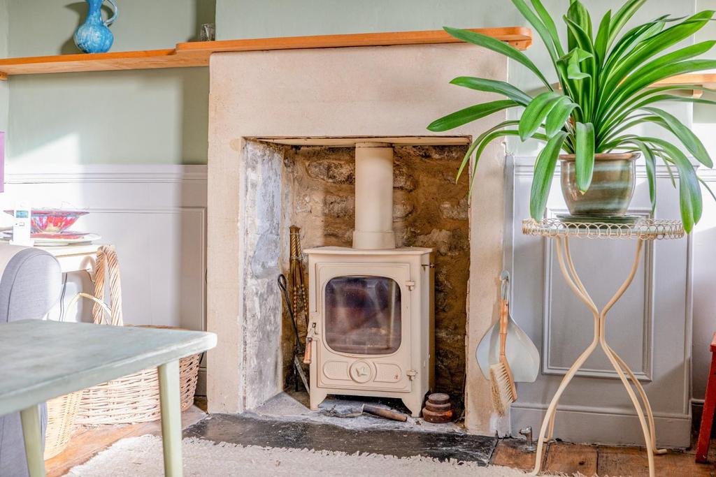 Log burner.jpg