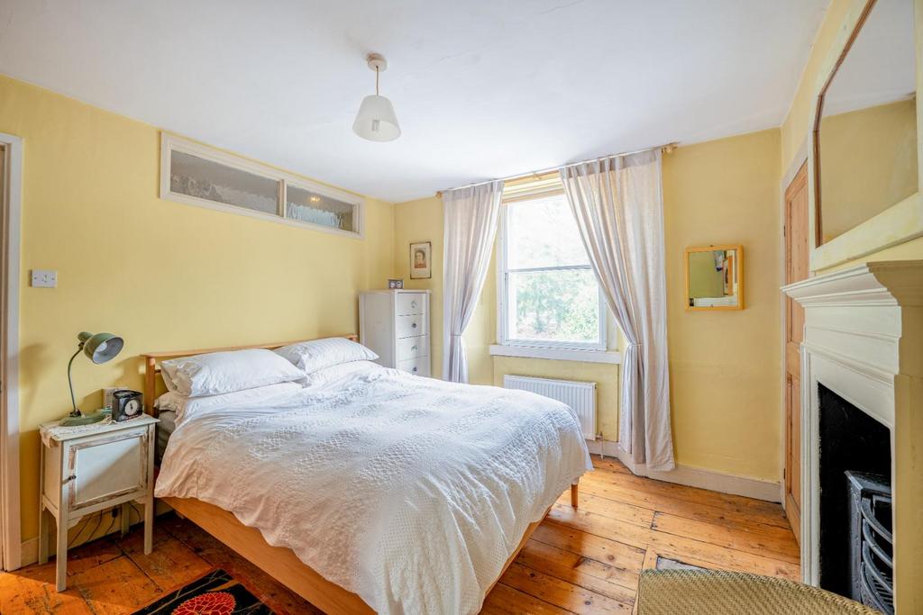 Bedroom 2.jpg