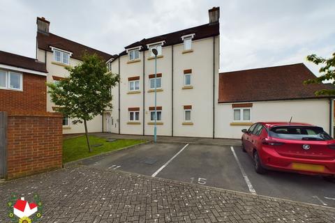 2 bedroom flat for sale - Daunt Road, Brockworth, Gloucester, GL3 4BW