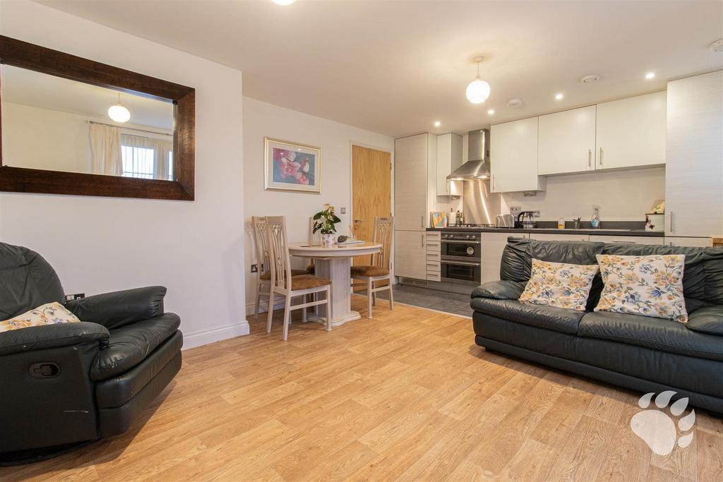 Living Room/Kitchen