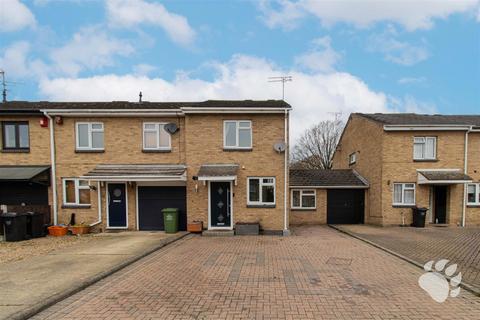 3 bedroom end of terrace house for sale - Queens Road, Basildon SS15