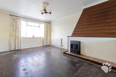 3 bedroom terraced house for sale, Honeypot Lane, Basildon SS14
