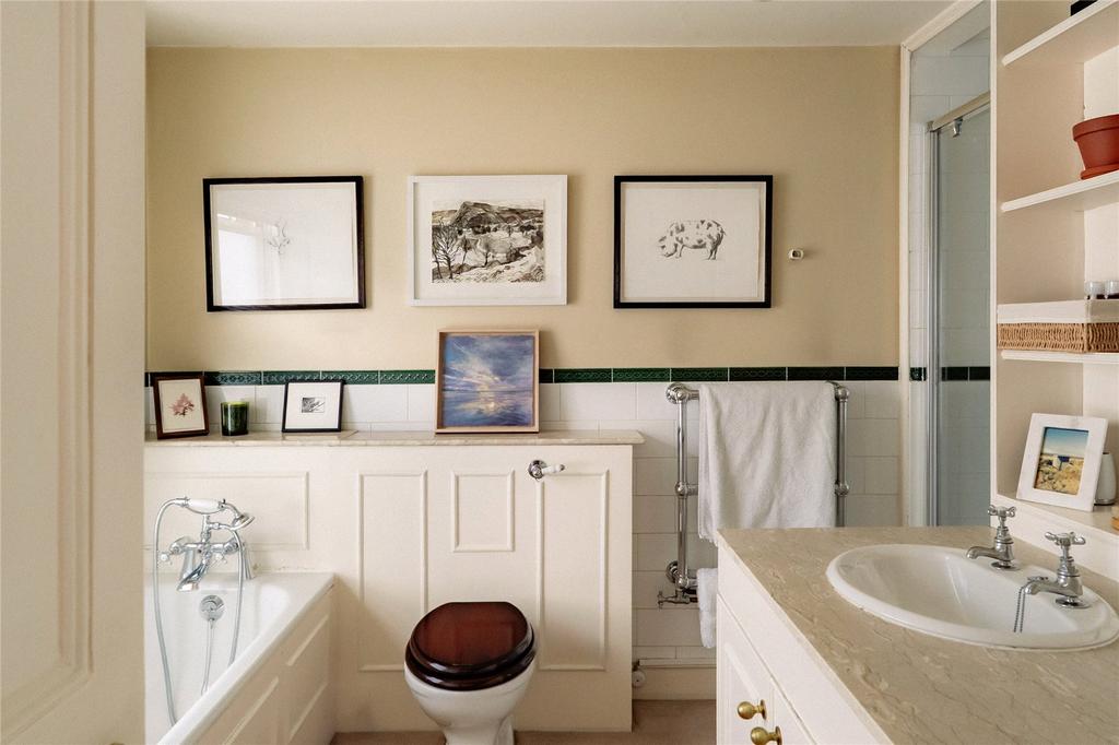 Ensuite Bathroom
