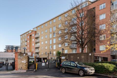 3 bedroom flat for sale, Regent Court, St John's Wood NW8